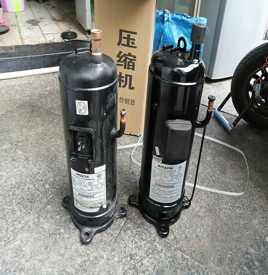 华亭中央空调压缩机的更换维修